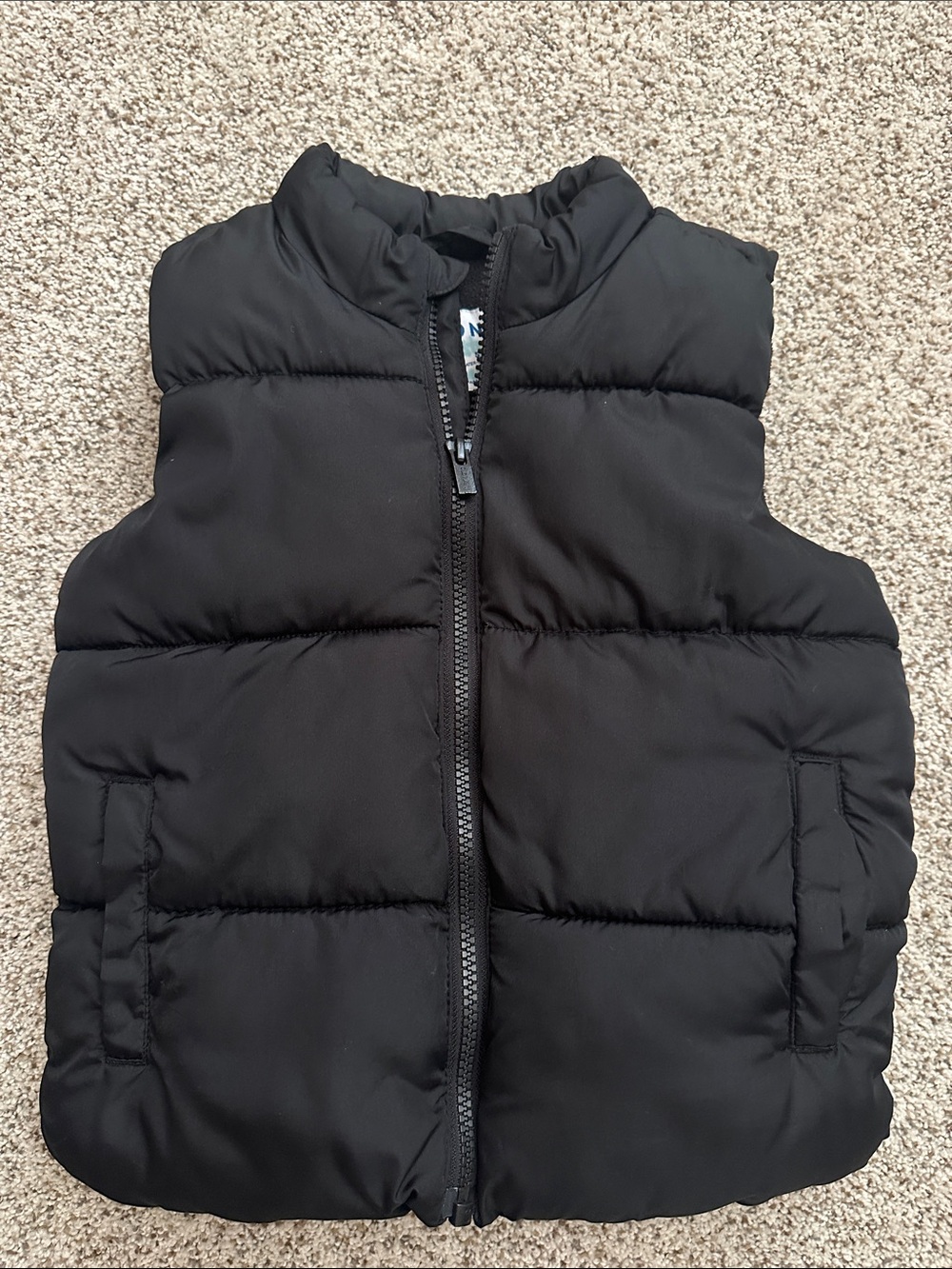 Old Navy Black Puffer Vest - 5T
